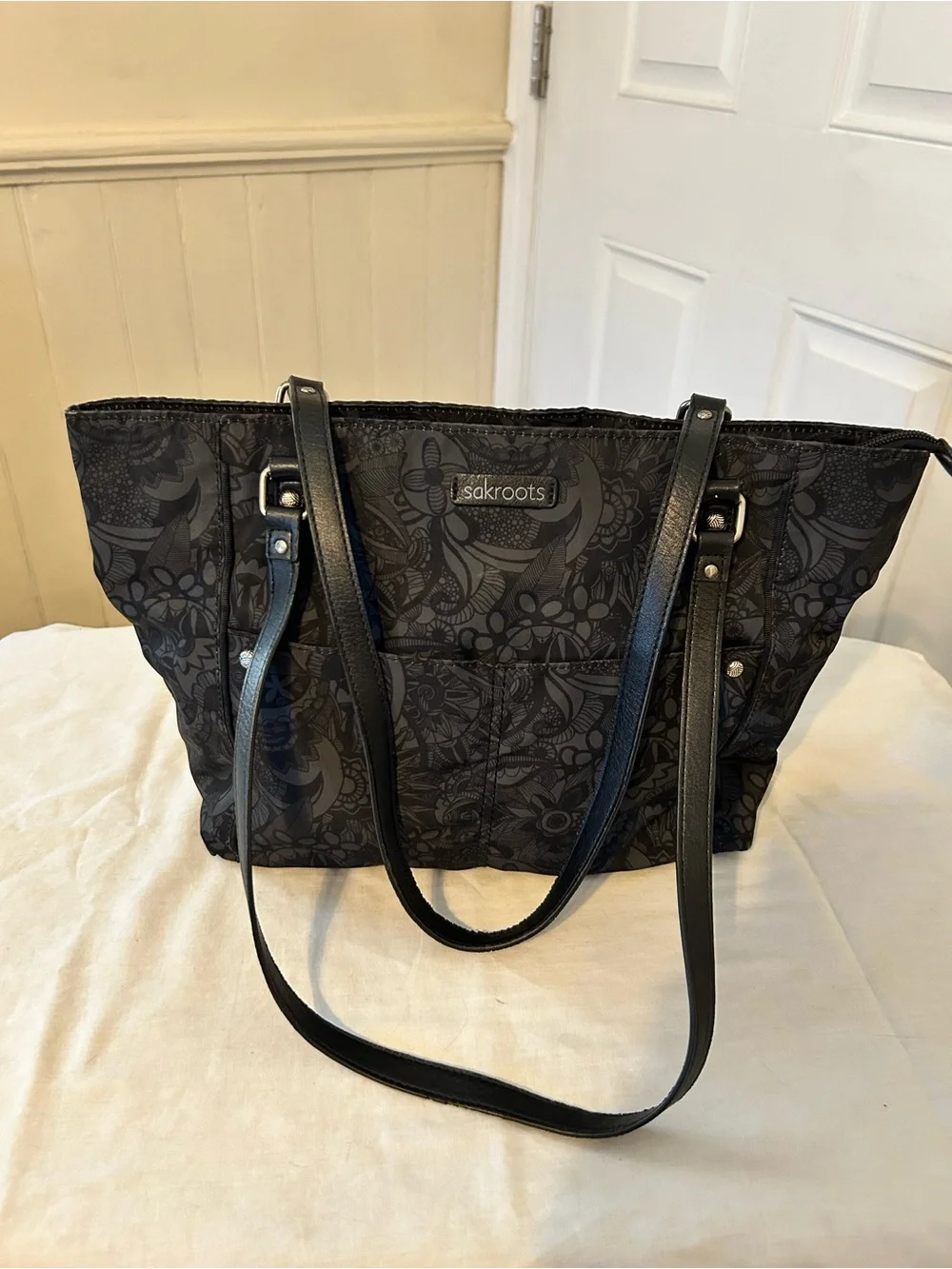 Sakroots Eco-Twill Metro Tote In Black Spirit Desert Monochrome Print